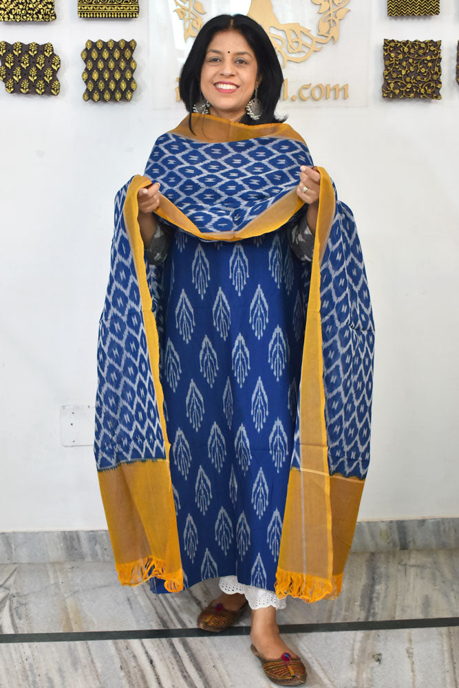 Handwoven Ikkat Cotton dupatta with Woven Ikkat Cotton Kurta