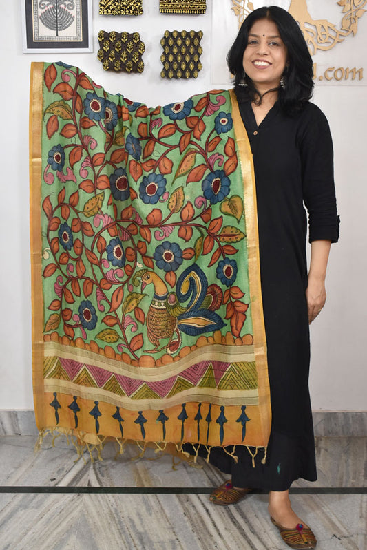Beautiful Maheshwari Hand Painted Kalamkari Dupatta