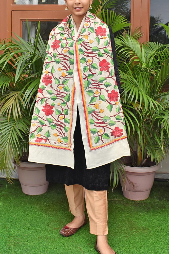 Elegant Hand Embroidered Kantha work Tussar Silk Stole
