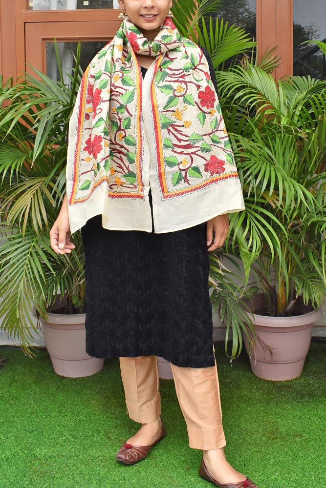 Elegant Hand Embroidered Kantha work Tussar Silk Stole