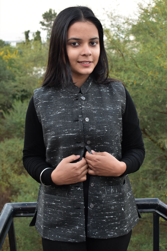 Handwoven Himalayan Wool Jacket with Satin silk inner lining - size 36, 38