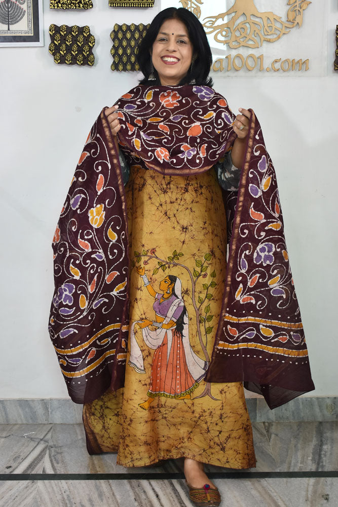 Elegant Handwoven Maheshwari silkcotton kurta fabric & dupatta set with Wax Batik work