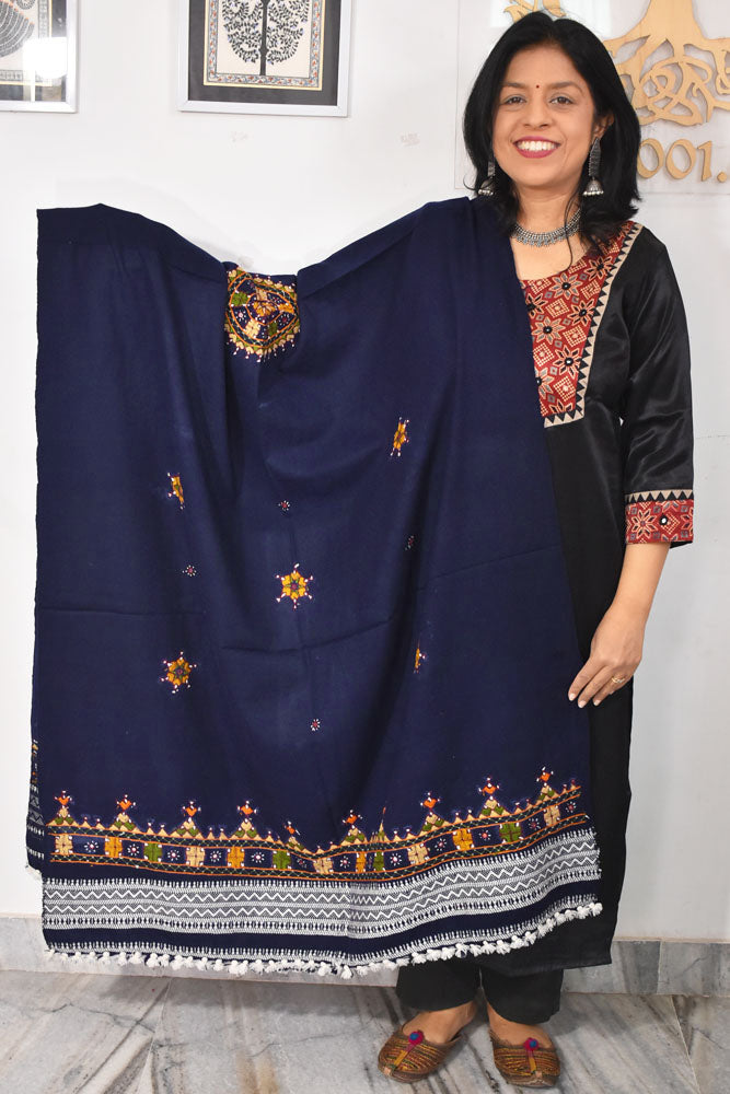 Handwoven Bhujodi Intricate Hand Embroidery & Hand Mirror Work Woolen Shawl