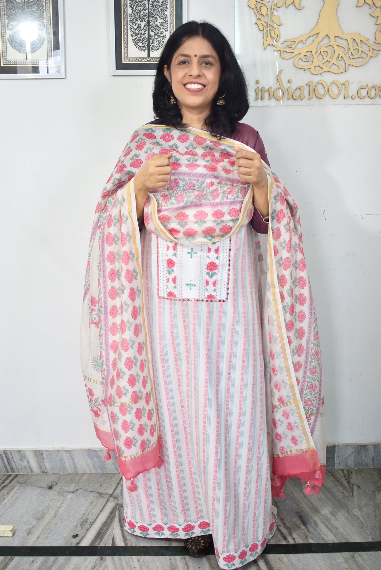 Elegant woven cotton kurta with Block printed Chanderi dupatta and cotton bottom