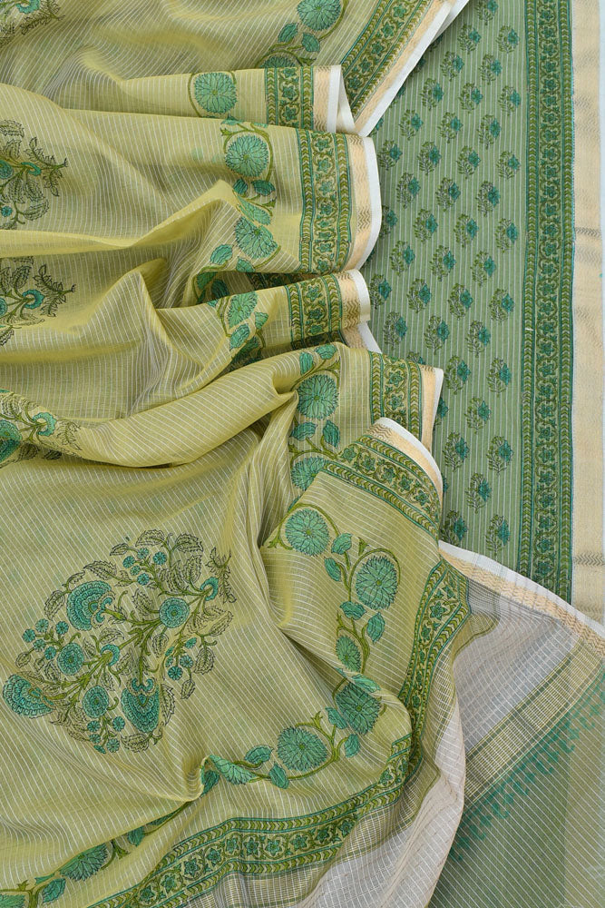 Elegant Handwoven Maheshwari si-co dupatta & kurta with Sanganer block print