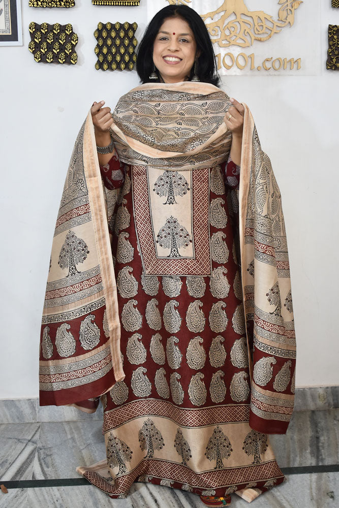 Bagh Hand Block Printed unstitched 3 pcs Handwoven Maheshwari suit fabric with Zari borders