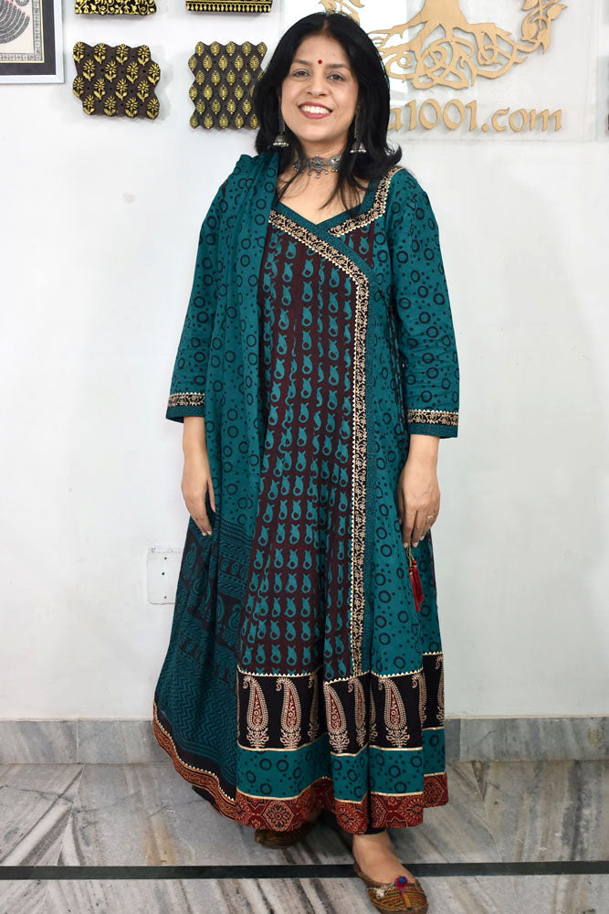 Bagh Anarkali Kurta and dupatta set - size 40