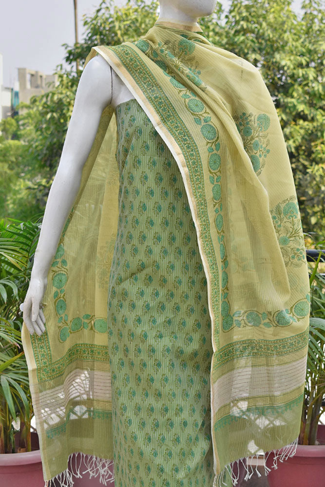 Elegant Handwoven Maheshwari si-co dupatta & kurta with Sanganer block print