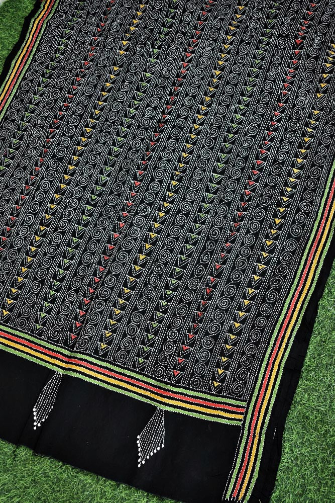 Hand embroidered Cotton Dupatta with Bengal Nakkshi Kantha work