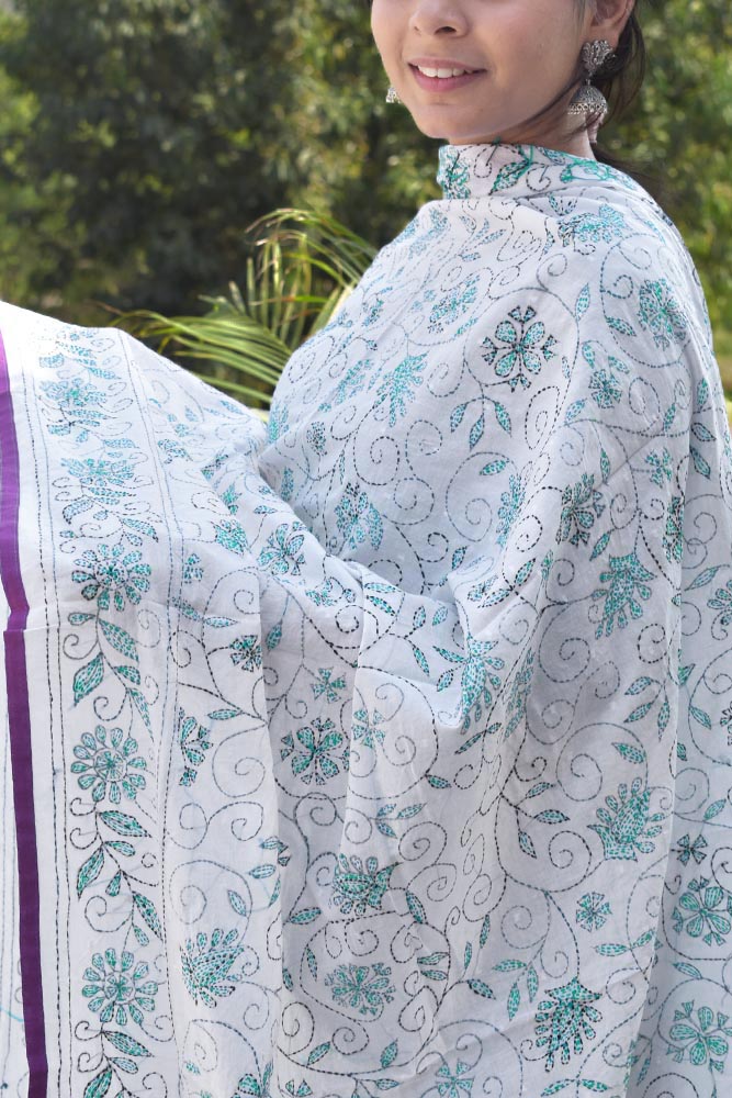 Beautiful Hand Embroidered Kantha Work Mul cotton Dupatta