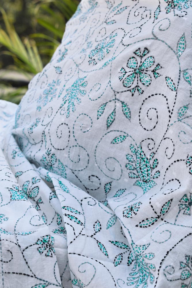 Beautiful Hand Embroidered Kantha Work Mul cotton Dupatta