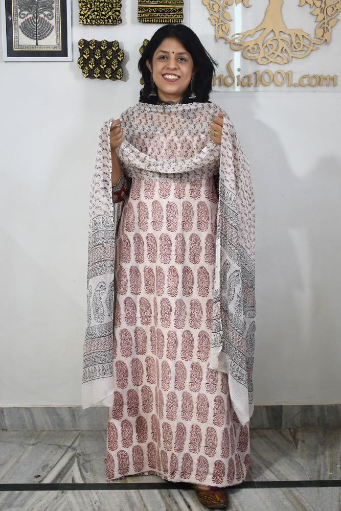 Classic Bagh Block Printed unstitched suit fabric with chiffon dupatta