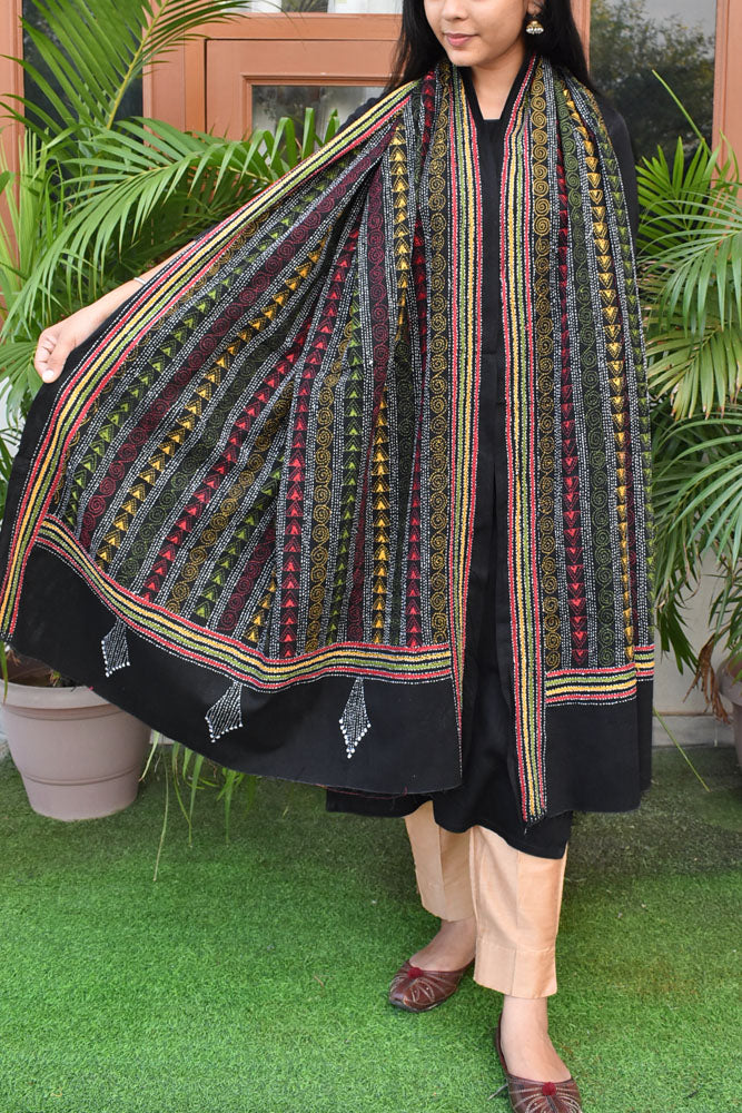 Hand embroidered Cotton Dupatta with Bengal Kantha work