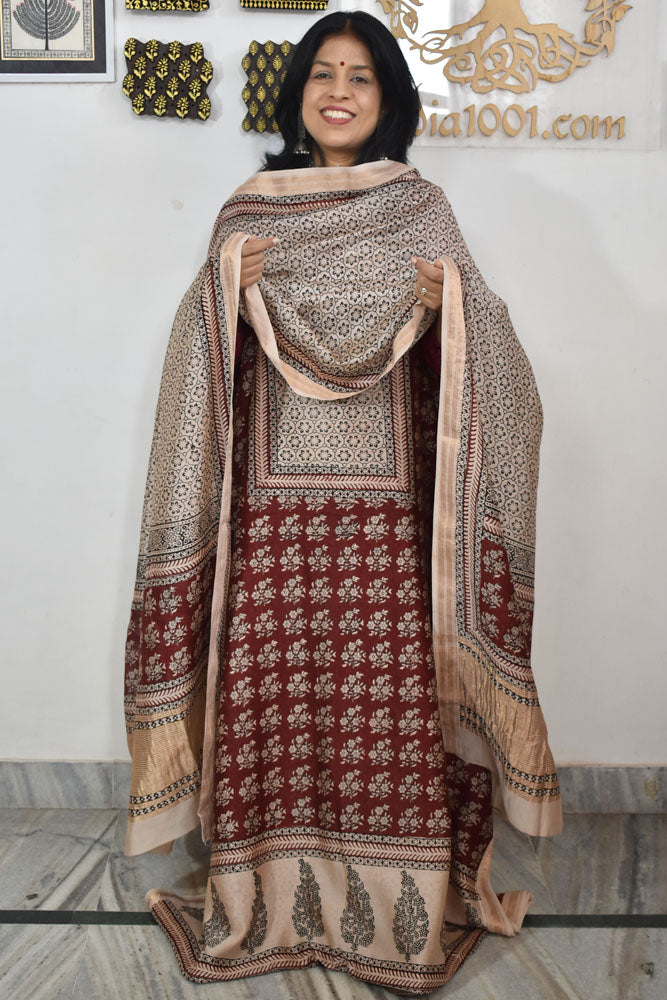 Bagh Hand Block Printed unstitched 3 pcs Handwoven Maheshwari suit fabric with Zari borders & Lagdi ( zari palla )