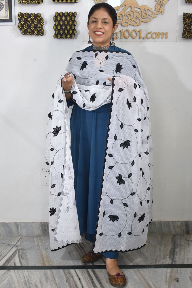 Handcrafted Phool Patti Applique & Hand Crochet work Kota cotton dupatta