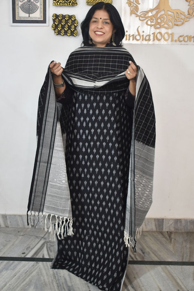 Handwoven Ikkat Cotton dupatta with Woven Ikkat Cotton Kurta