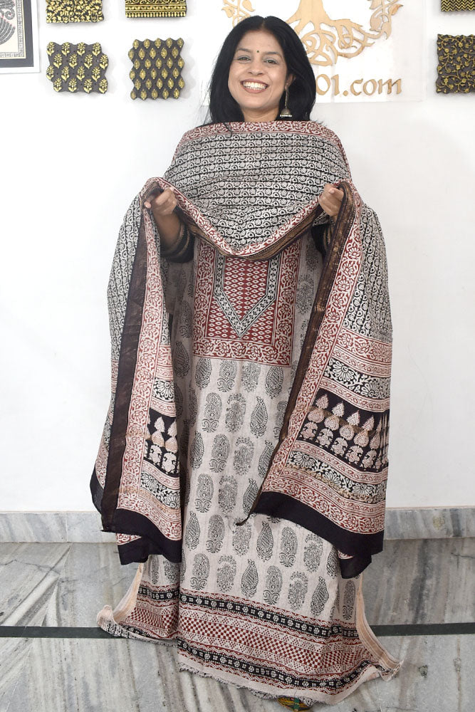 Bagh Hand Block Printed unstitched 3 pcs Handwoven Maheshwari suit fabric with Zari borders