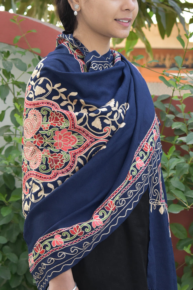 Beautiful Aari work Woolen stole