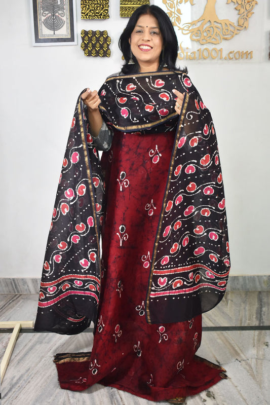 Elegant Handwoven Maheshwari silkcotton kurta fabric & dupatta set with  Wax Batik work