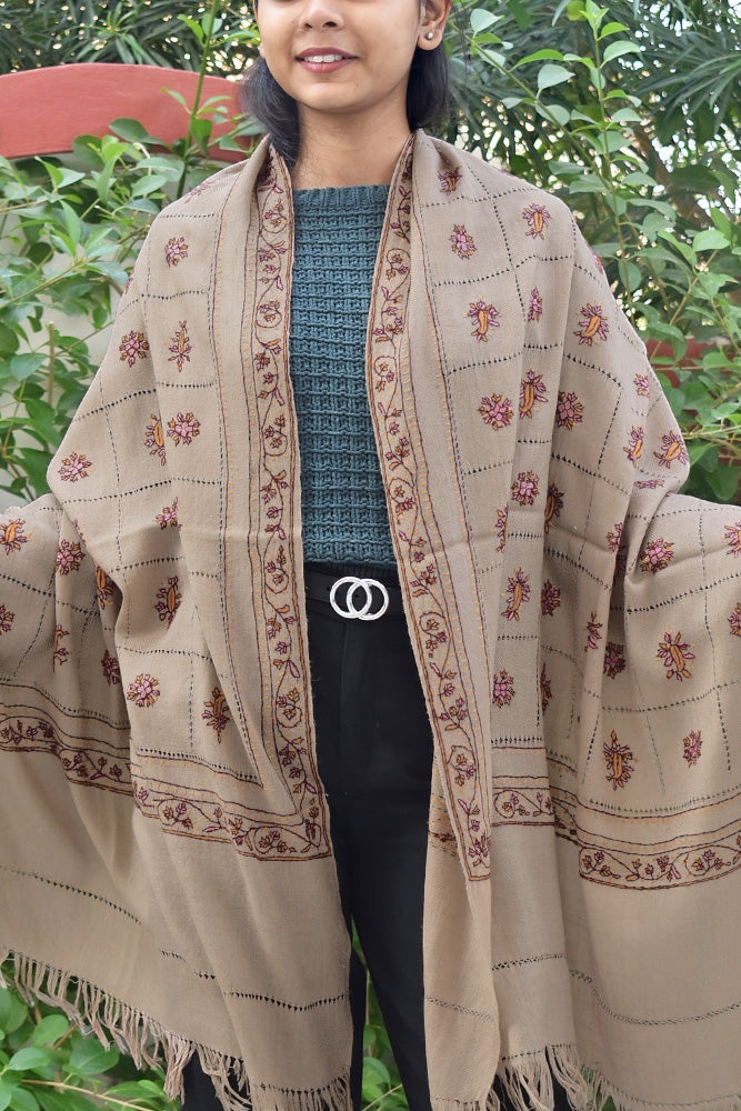 Intricate Kashmiri Sozni Hand Embroidery & Cutwork Work Woolen Stole