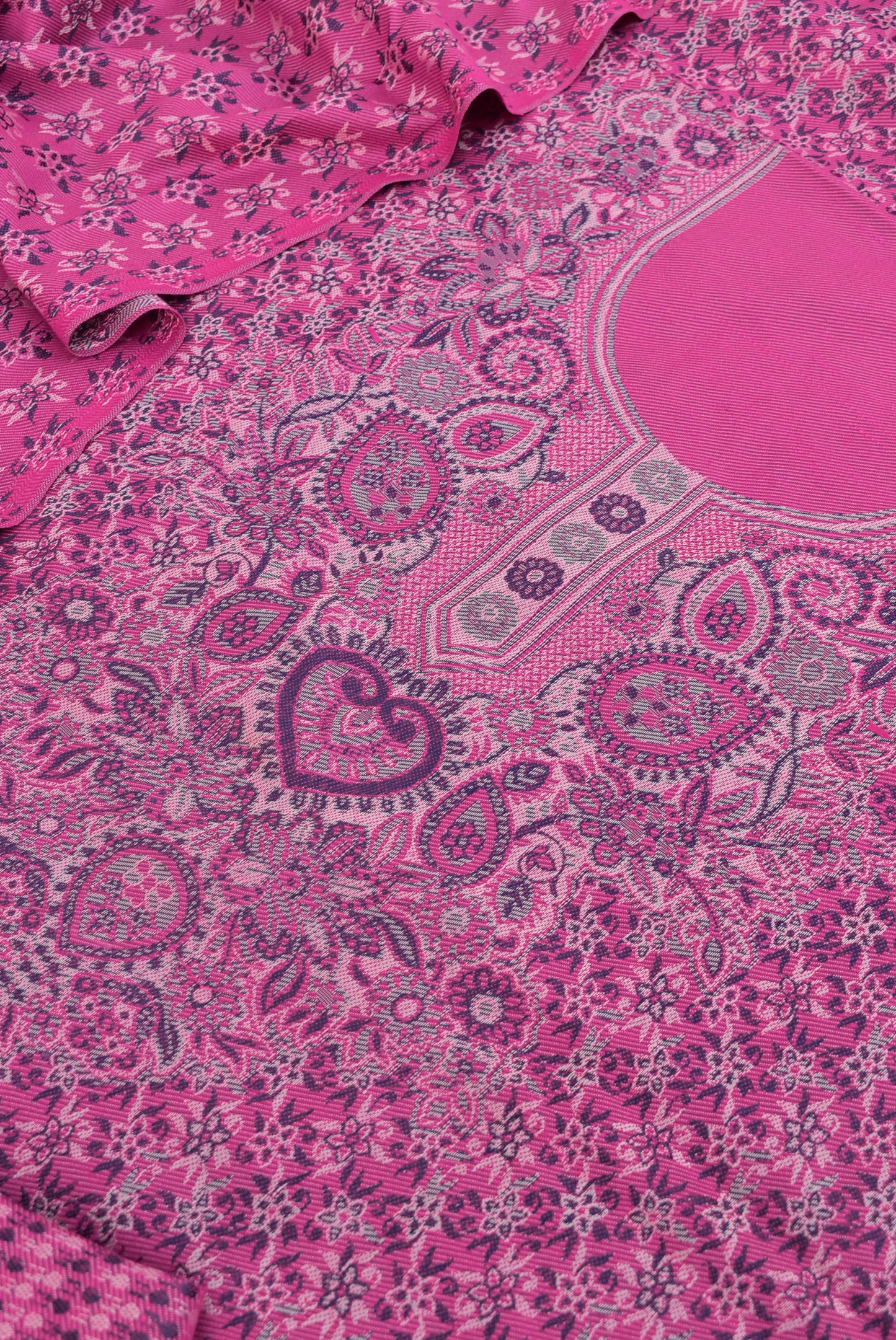 Beautiful Woolen Suit fabric & Stole/shawl with Woven patterns