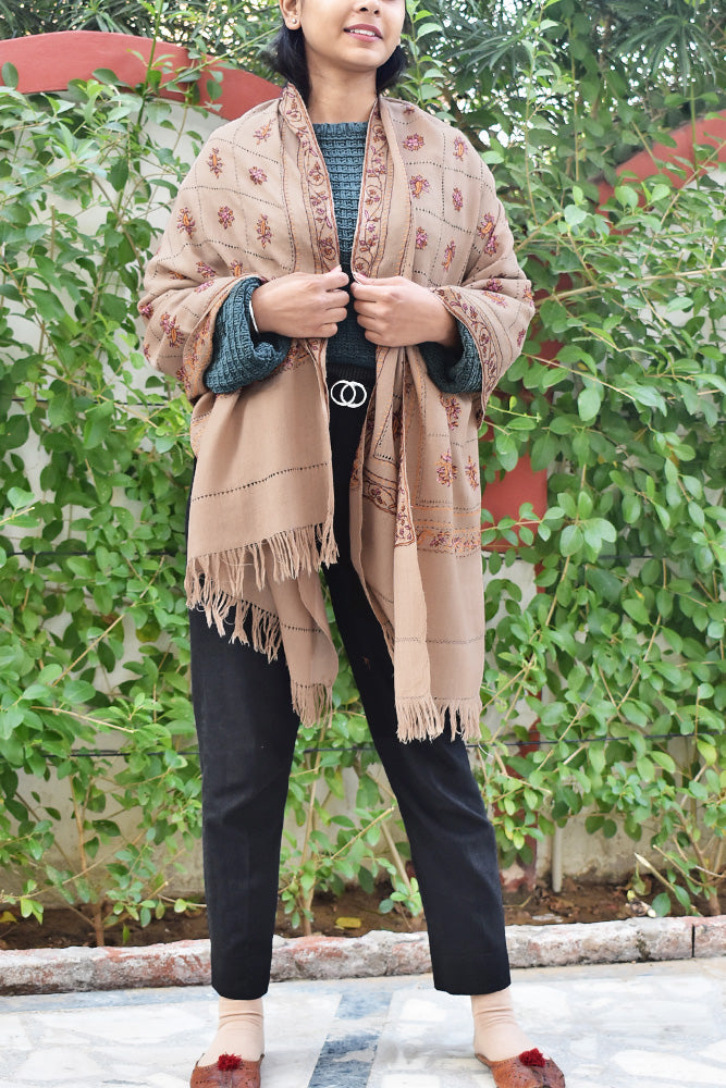 Intricate Kashmiri Sozni Hand Embroidery & Cutwork Work Woolen Stole