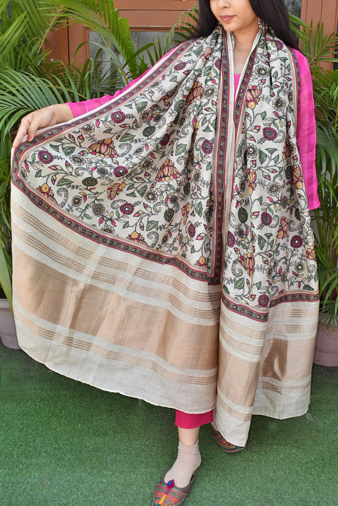 Beautiful Blended silk cotton dupatta with Kalamkari inpired motif and Zari palla