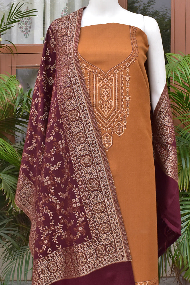 Beautiful Woolen Suit fabric & Stole with All over pattern and Zari & Thread weaving