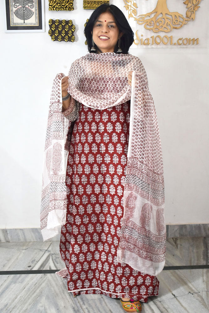 Classic Bagh Block Printed unstitched suit fabric with chiffon dupatta