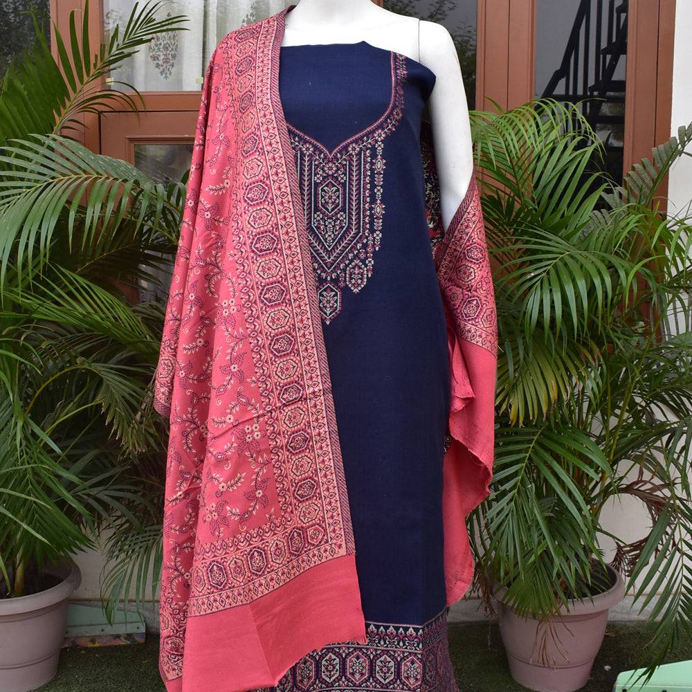 Beautiful Woolen Suit fabric & Stole with All over pattern and Zari & Thread weaving