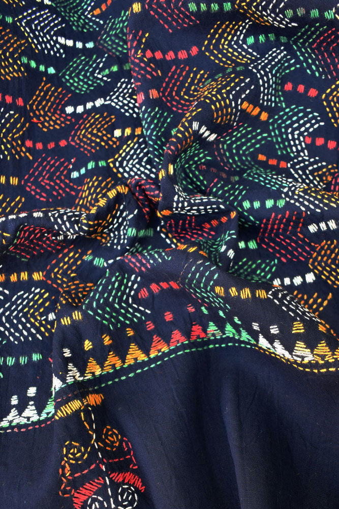 Hand embroidered Cotton Dupatta with Bengal Kantha work