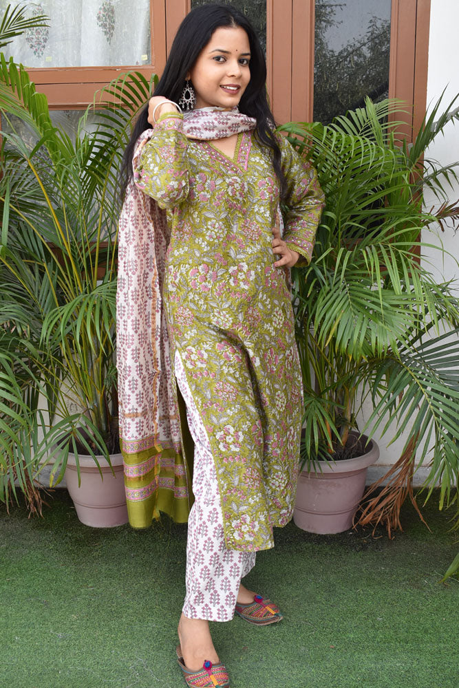 Beautiful Printed Chanderi suit with Lace details, Sequin work & Embroidery - Kurta , Chanderi Dupatta & Pant - size