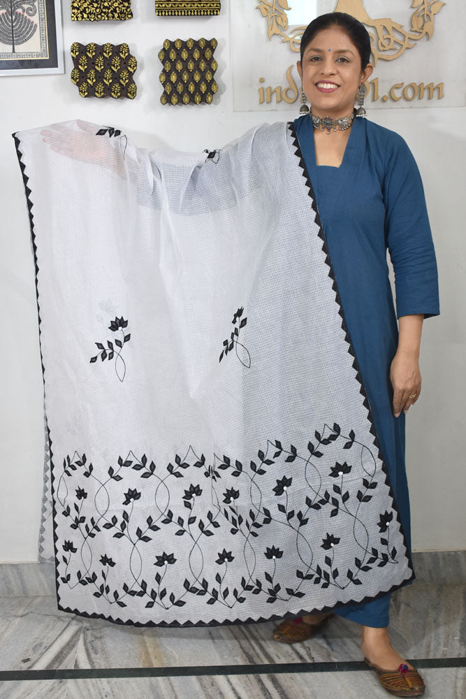 Handcrafted Phool Patti Applique & Hand Crochet work Kota cotton dupatta