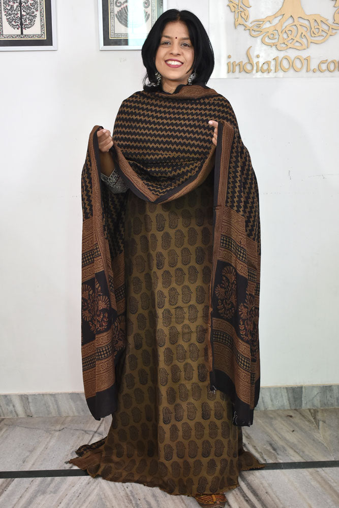 Bagh Hand Block Printed unstitched 3 pc Crepe suit fabric