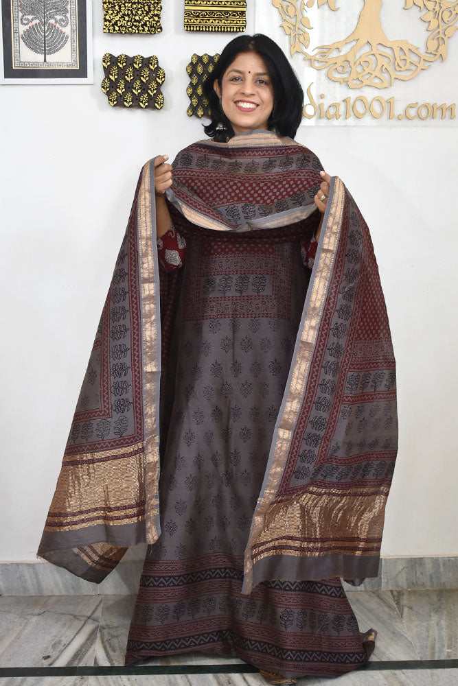Bagh Hand Block Printed unstitched 3 pcs Handwoven Maheshwari suit fabric with Zari borders & Lagdi ( zari palla )