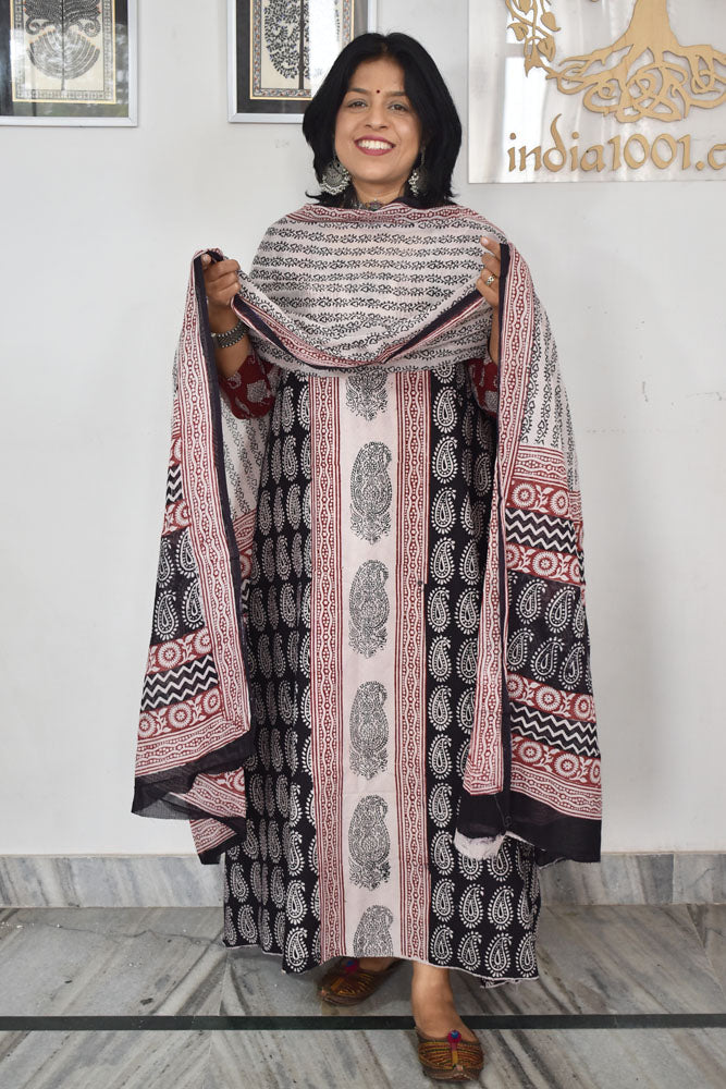 Bagh Hand Block Printed unstitched 3 pc Cotton suit fabric from MP