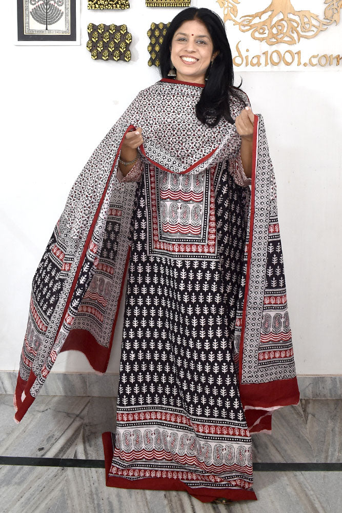 Bagh Hand Block Printed unstitched 3 pc Cotton suit fabric with block print from MP