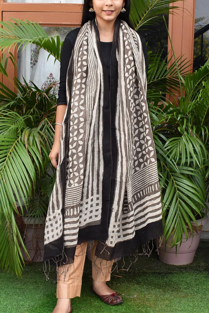 Elegant Hand Block Printed Pure Linen dupatta