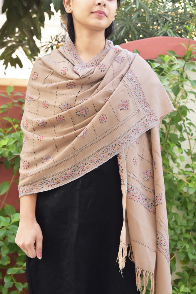 Intricate Kashmiri Sozni Hand Embroidery & Cutwork Work Woolen Stole