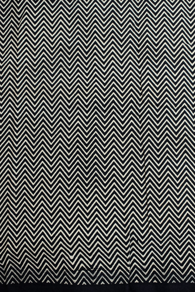 Beautiful Hand Block Printed Running Cotton Fabric ( 2.5 mtrs cut)