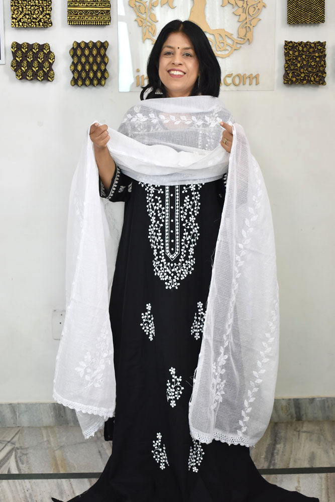 Handcrafted Phool Patti Applique & Hand Crochet work Kota cotton dupatta