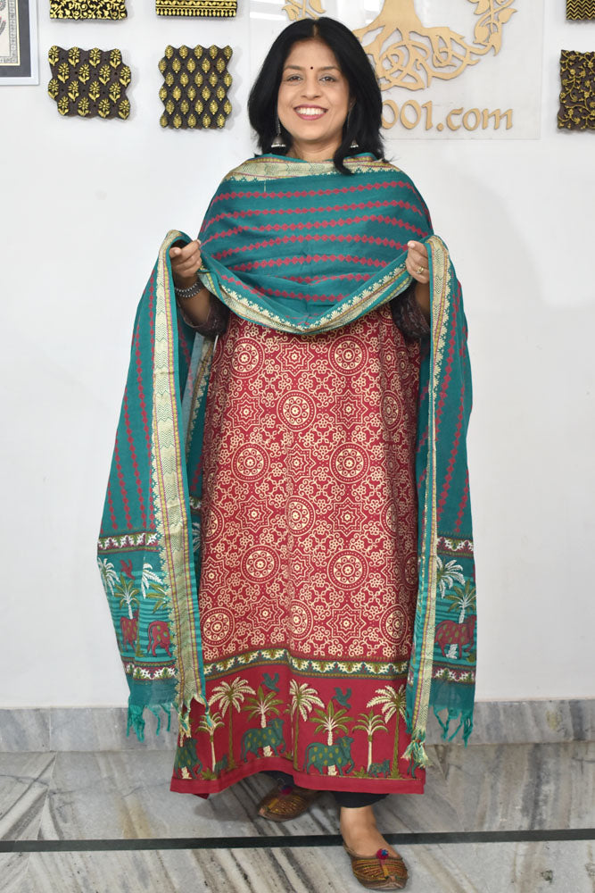 Beautiful Handwoven Cotton suit with Hand block print