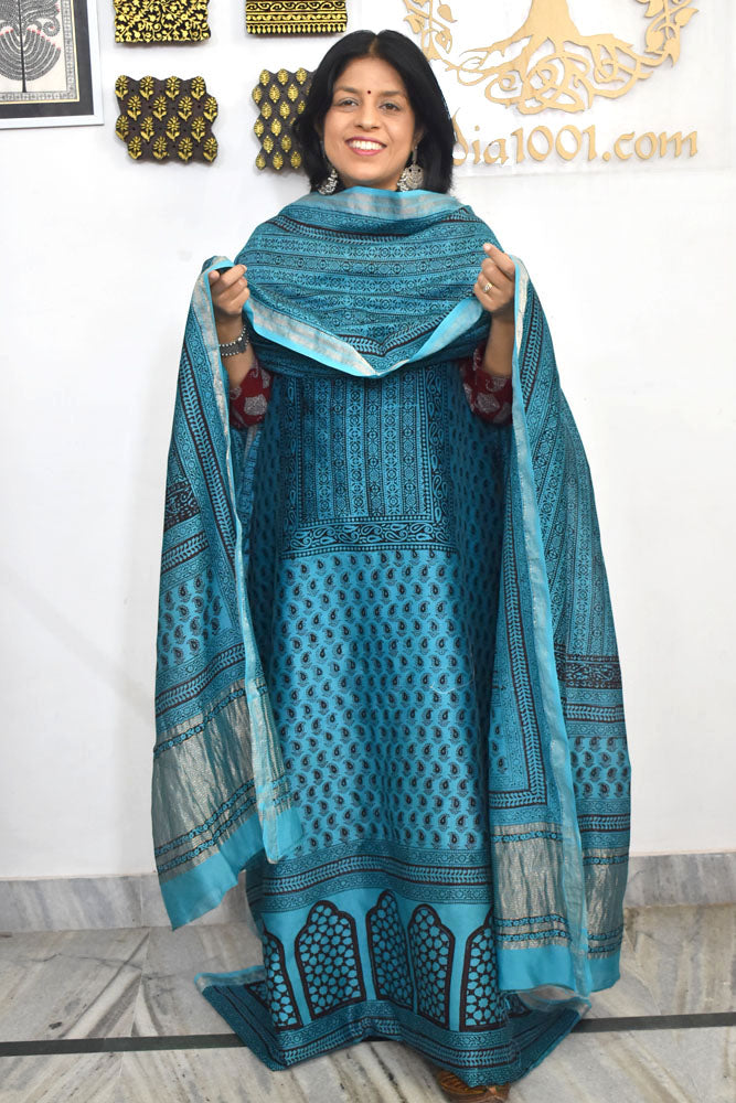 Bagh Hand Block Printed unstitched 3 pcs Handwoven Maheshwari suit fabric with Zari borders & Lagdi ( zari palla )