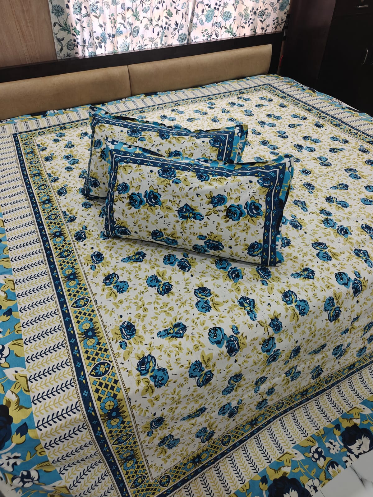 Shayan : King Size Cotton Double Bed sheet with pillow covers ( 90 by 108)