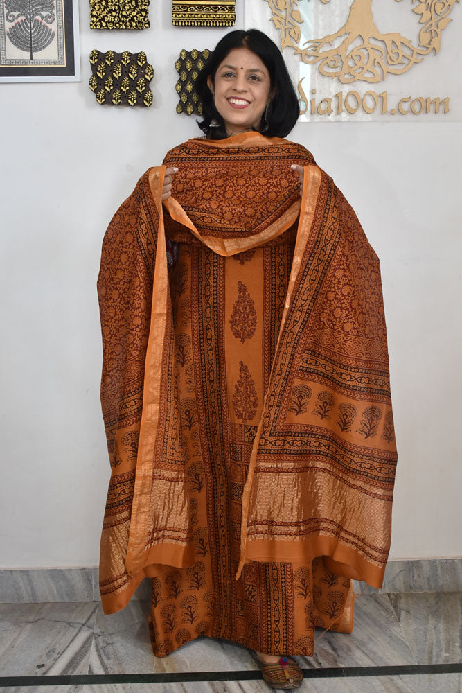 Bagh Hand Block Printed unstitched 3 pcs Handwoven Maheshwari suit fabric with Zari borders & Lagdi ( zari palla )