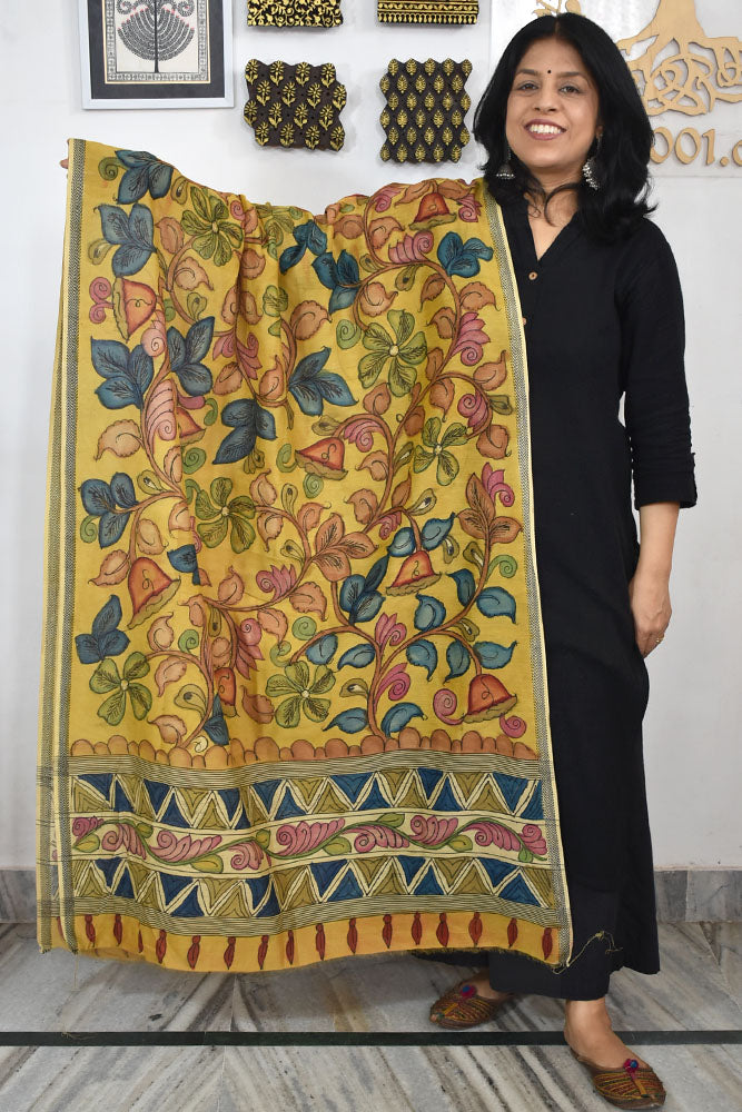 Beautiful Maheshwari Hand Painted Kalamkari Dupatta