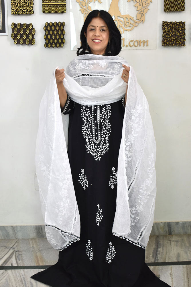 Handcrafted Phool Patti Applique & Hand Crochet work Kota cotton dupatta