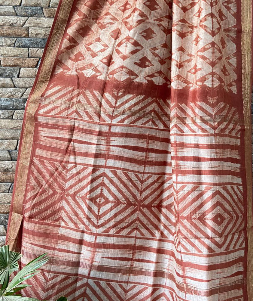 Handcrafted Shibori Tie-Dye Maheshwari Saree with Zari Border