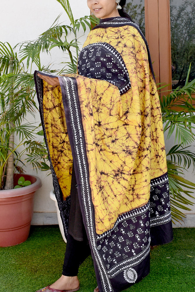 Handcrafted & Handembroidered Cotton Dupatta with Bengal Kantha & Batik work