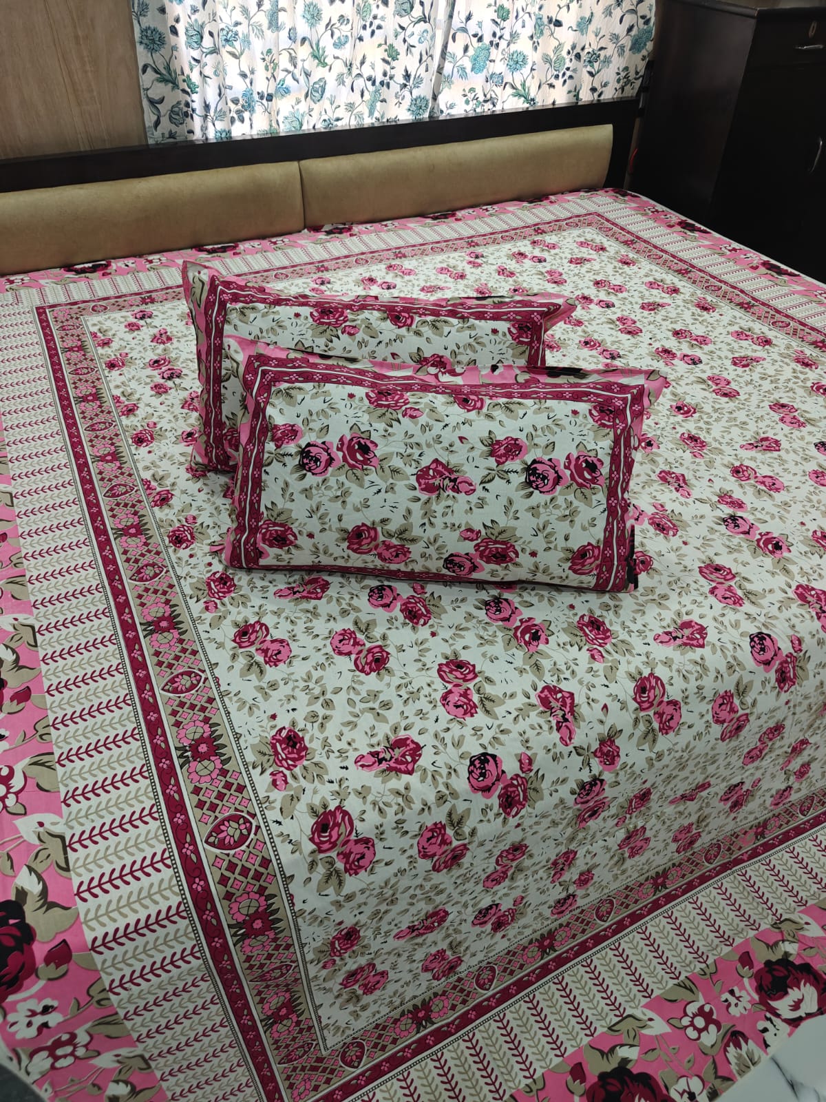 Shayan : King Size Cotton Double Bed sheet with pillow covers ( 90 by 108)